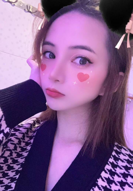 南山大胸妹子