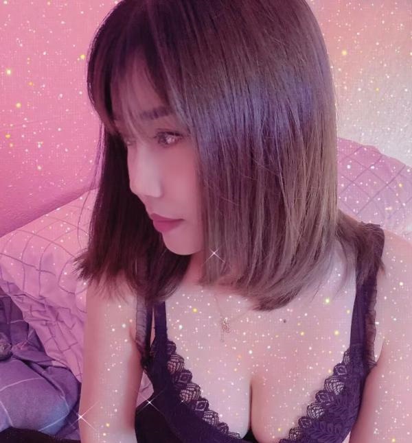 前凸后翘风骚多汁