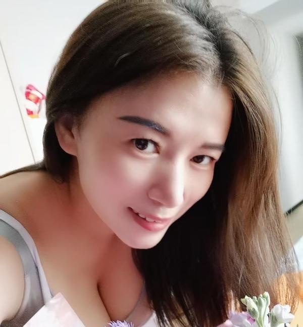 滨江大奶少妇