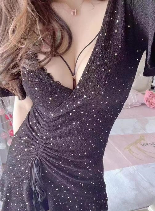 罗湖丰乳肥臀怪兽
