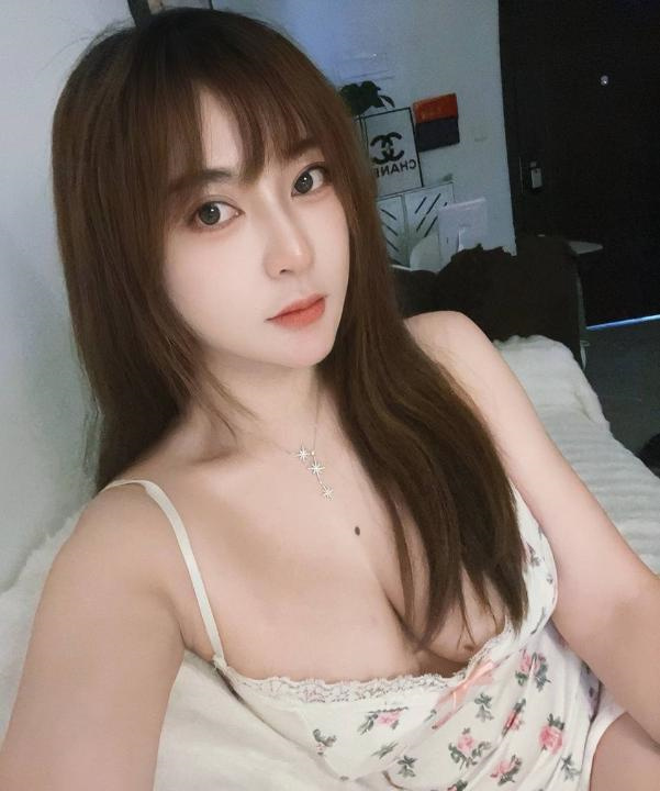 南京大胸朵朵