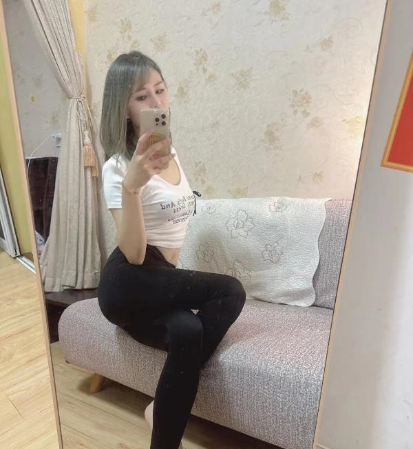 竹山路瑜伽教练