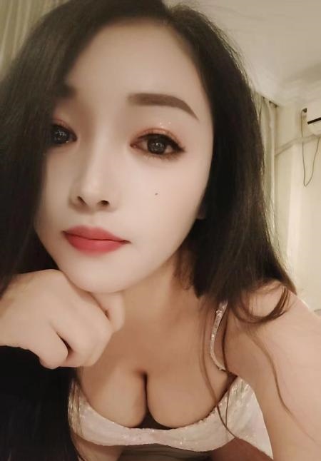 智慧城翘臀诗诗