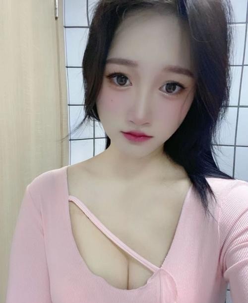 长腿肤白大咪咪