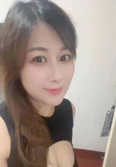 服务控大胸少妇