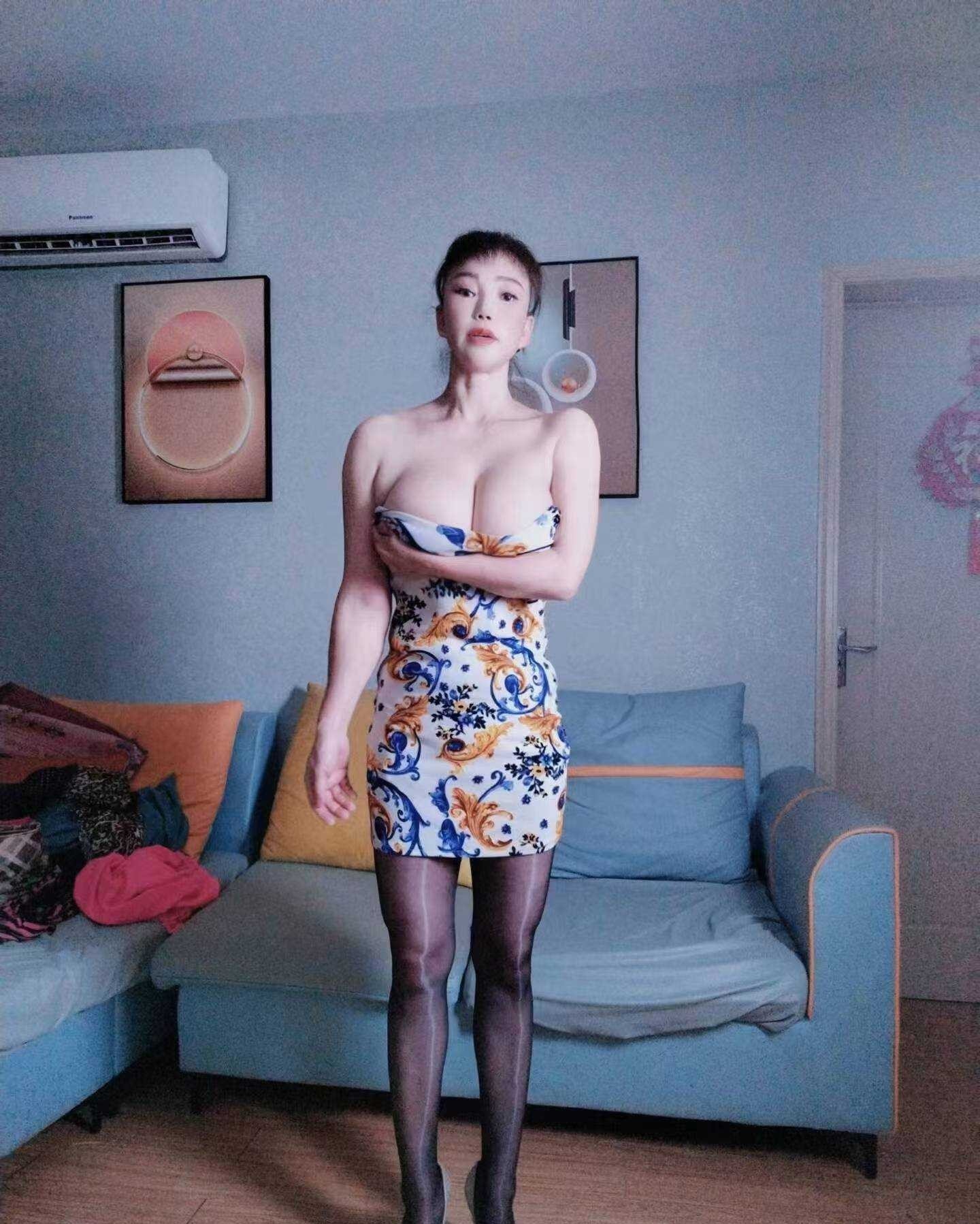 西安龙首原大奶熟女