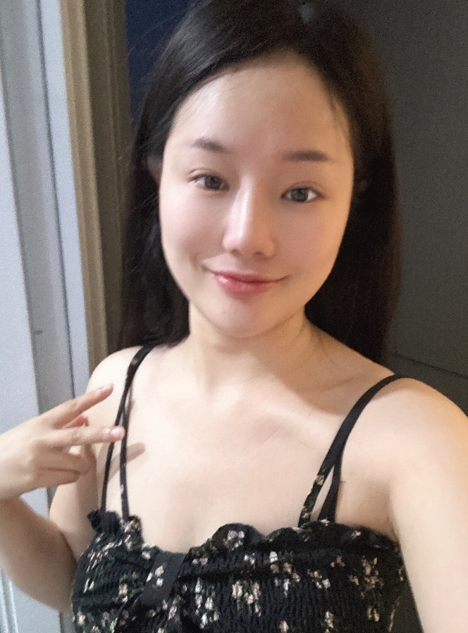 武汉大奶妹甜甜