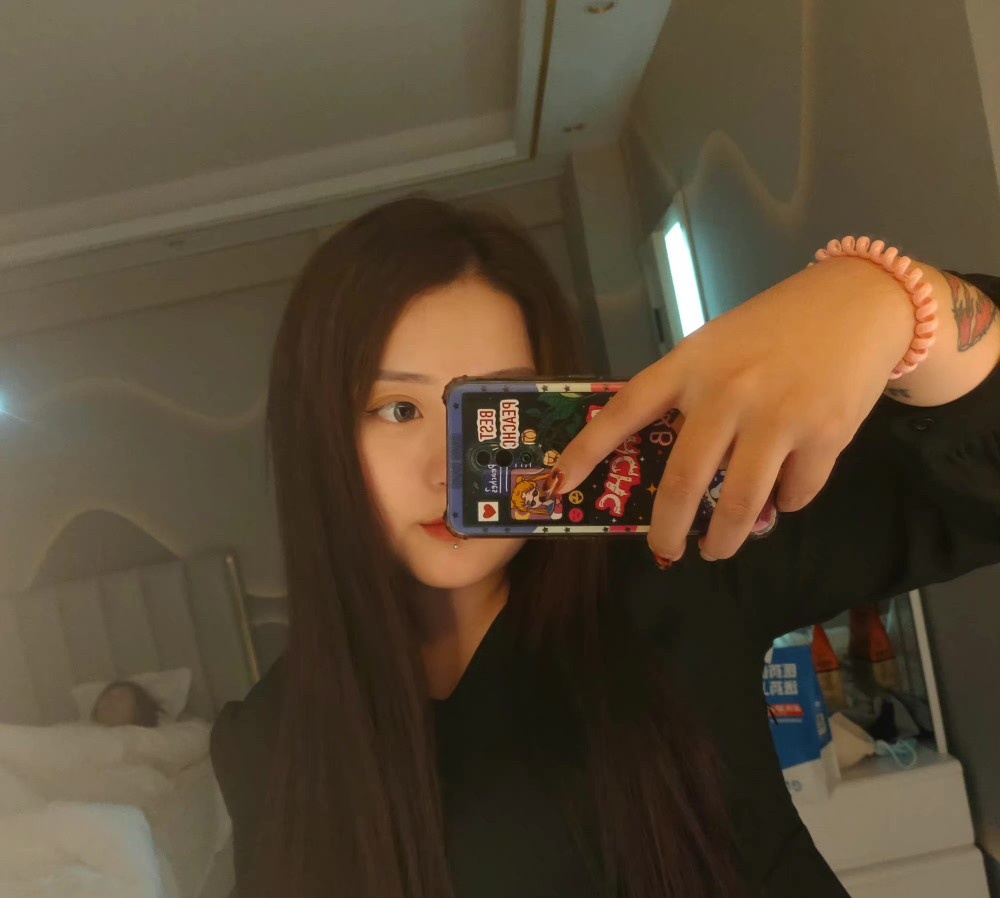 学院路微胖小美女