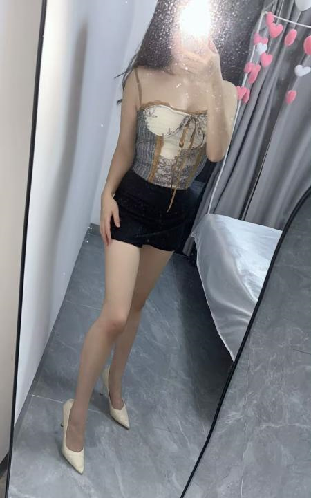 南山长腿美女