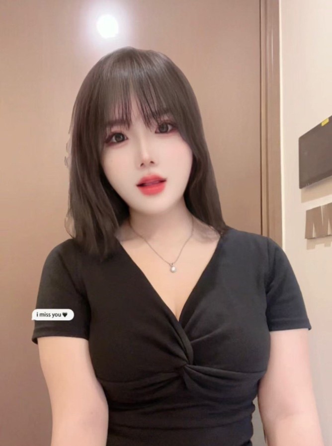 龙华制服嫩妹