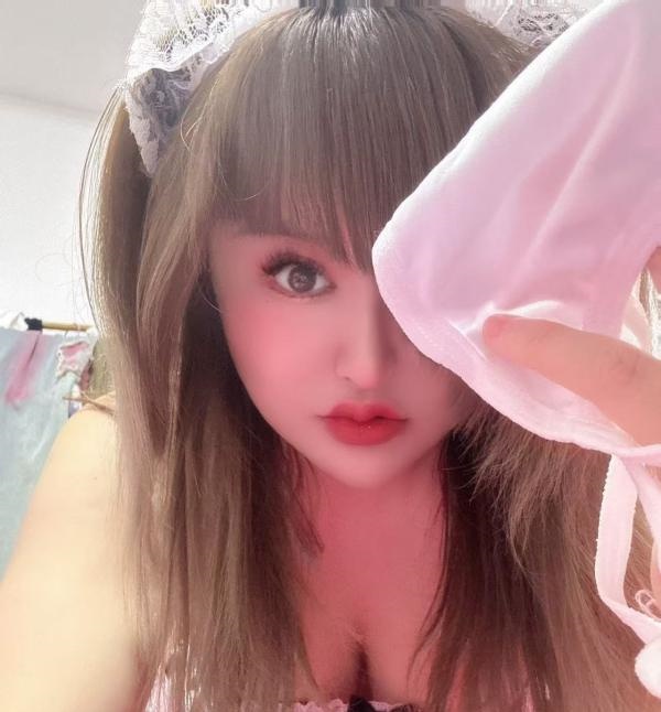 体验胸大会手法美女