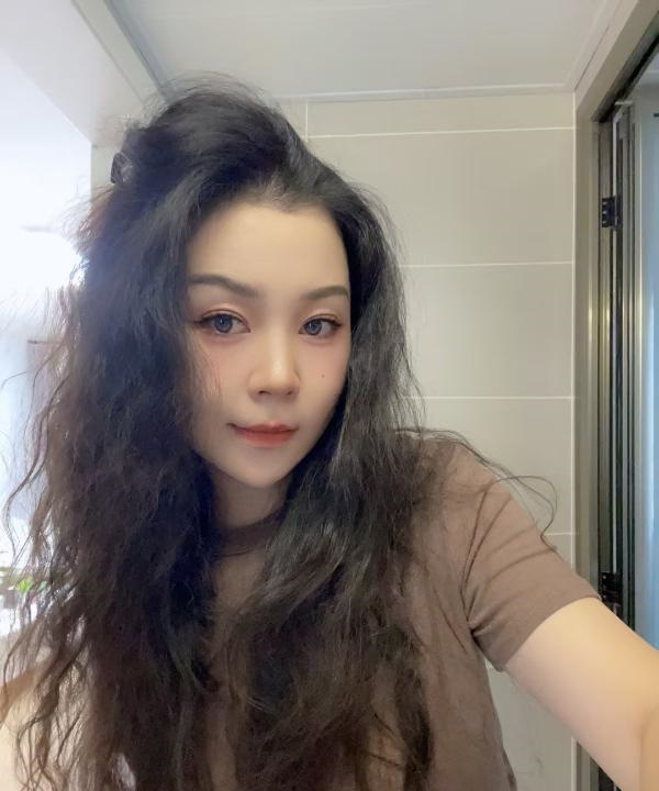 一线天少妇