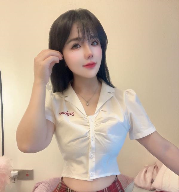 性感制服扮演小雪