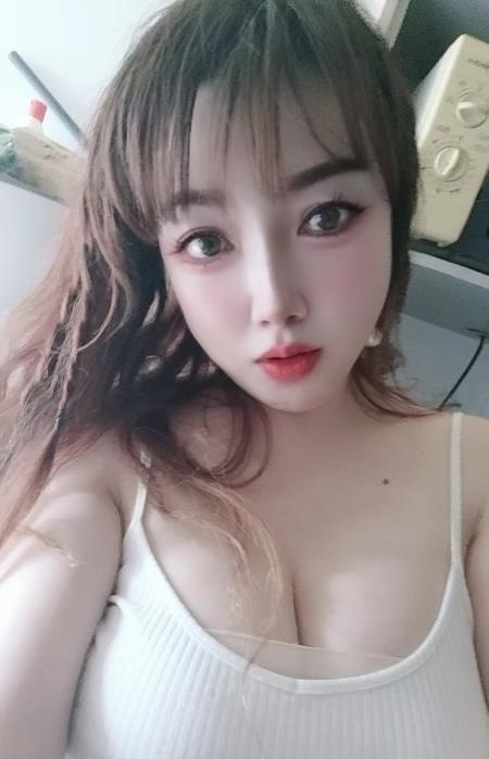 东湖区大胸美女