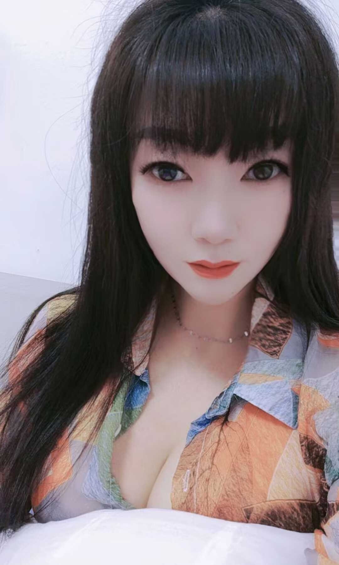 龙华胸大骚货佳佳