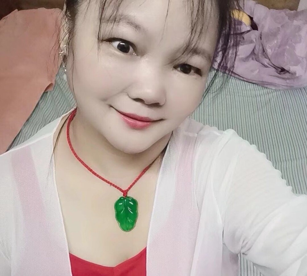 大波妇女（丰满）