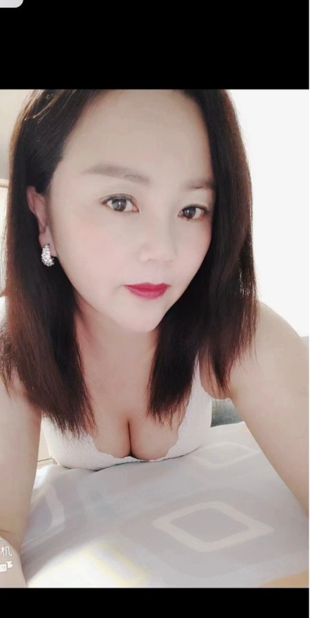 巨臀熟女懂你所需