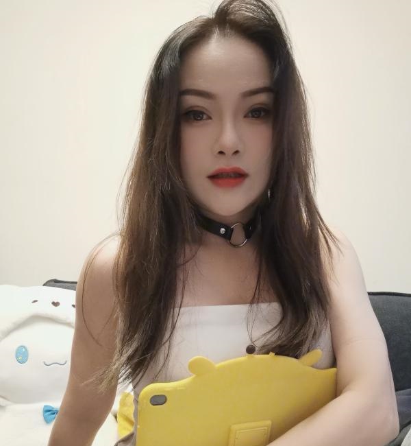 南城舌吻晓晓