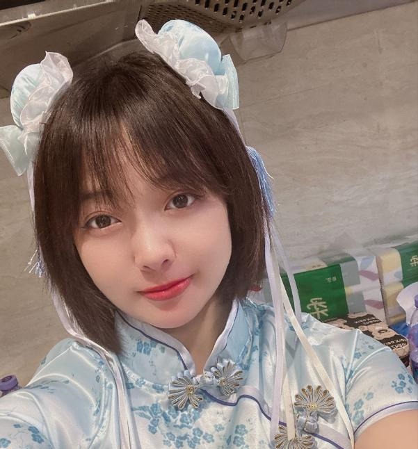 松北巨乳小胖妹