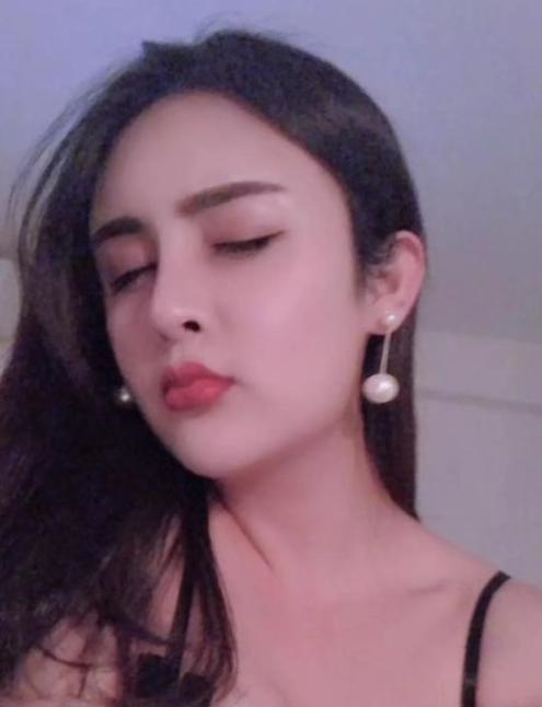 二刷美艳骚货小玉