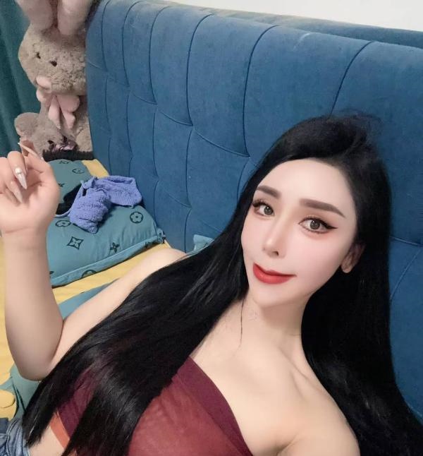 和平网红小姐姐
