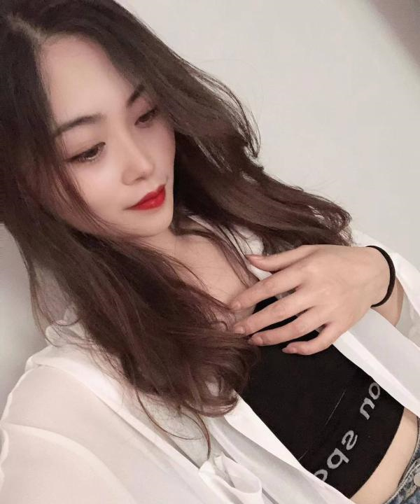 嘉禾小姐姐莉莉