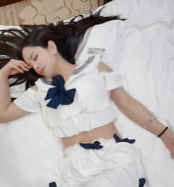 太阳城苗族美女菲菲