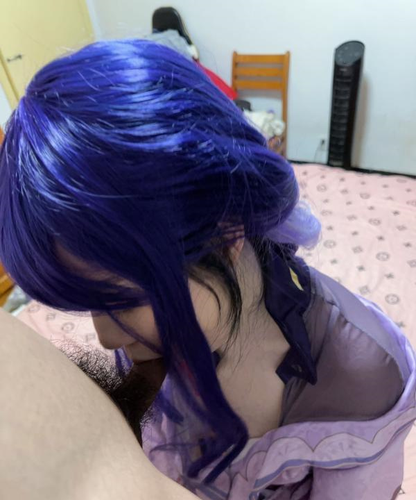 白虎cos小姐姐