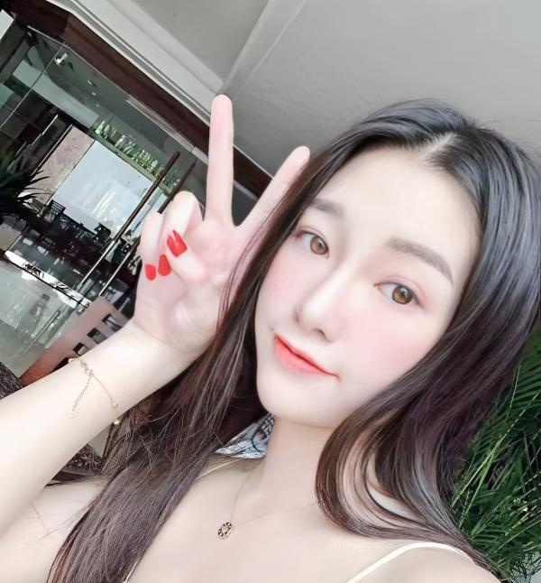竞秀粉乳小妲己