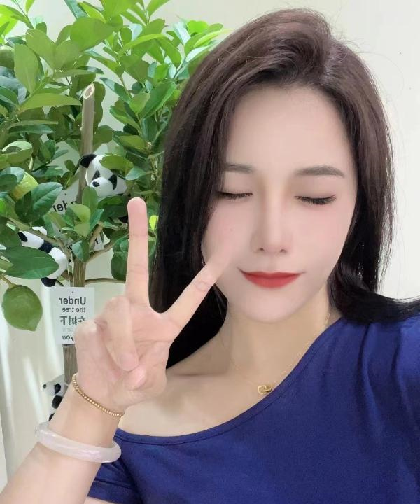 河南岸素质美女