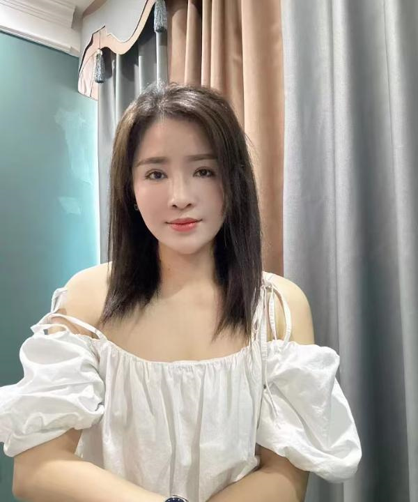 九龙坡爱健身性感少妇