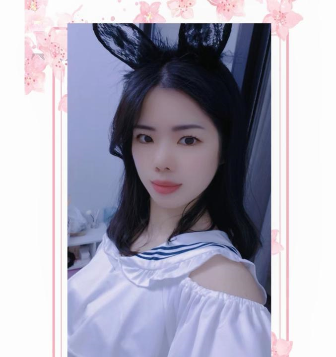 半套大奶美女