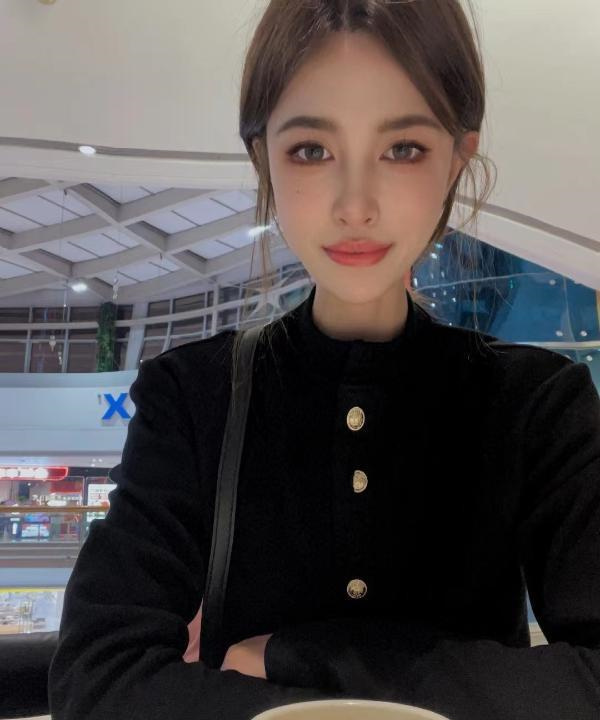 服务系左小右