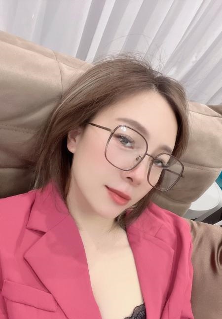广州越秀眼镜姐姐