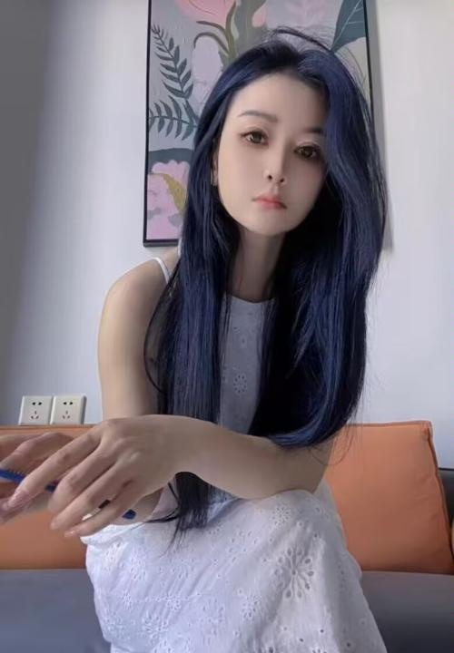 南山美甲师泡芙