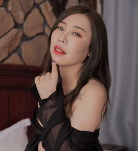 和少妇的激情爱爱