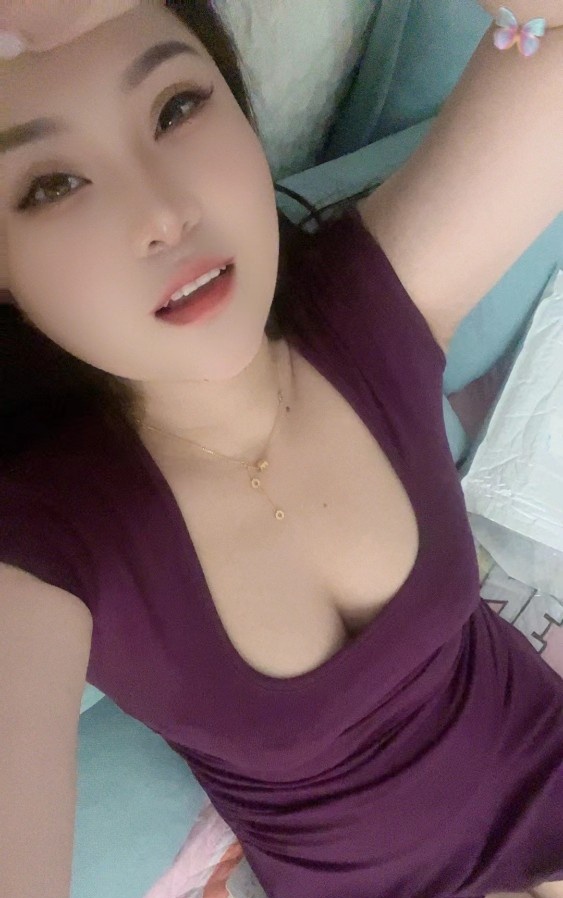 微胖型服务系小姐姐