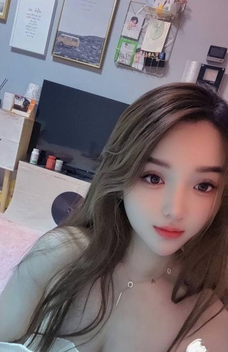 朝阳骚浪妹月亮