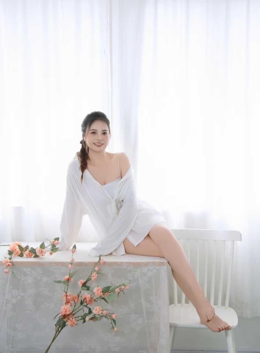 热情似火的熟女