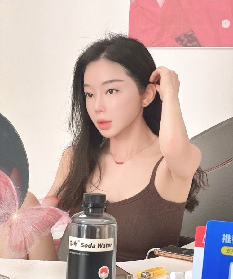 深圳梅林美容师少妇