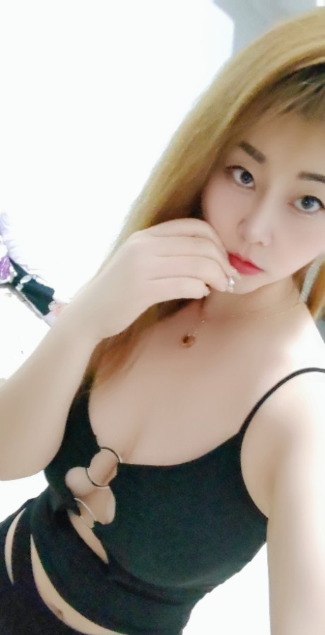 平湖大胸妹