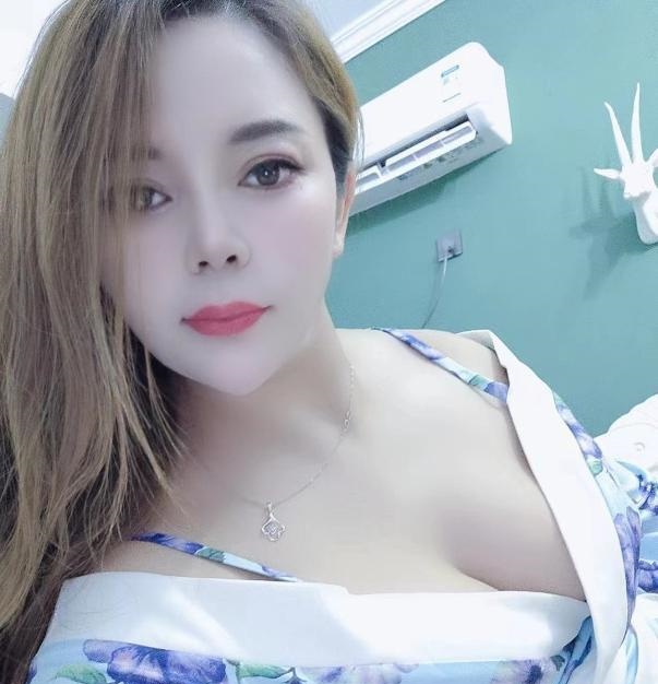 黄岛美乳骚货林林
