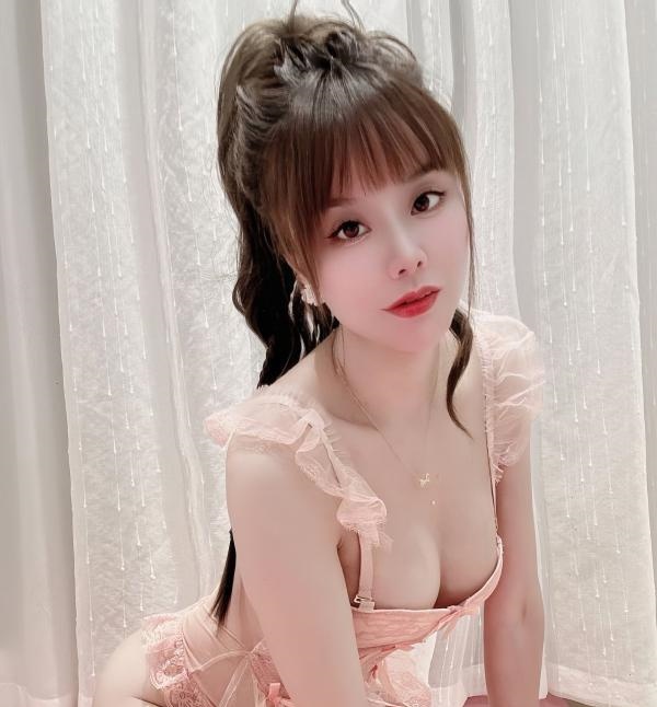 钱塘情趣美乳妹子璐瑶