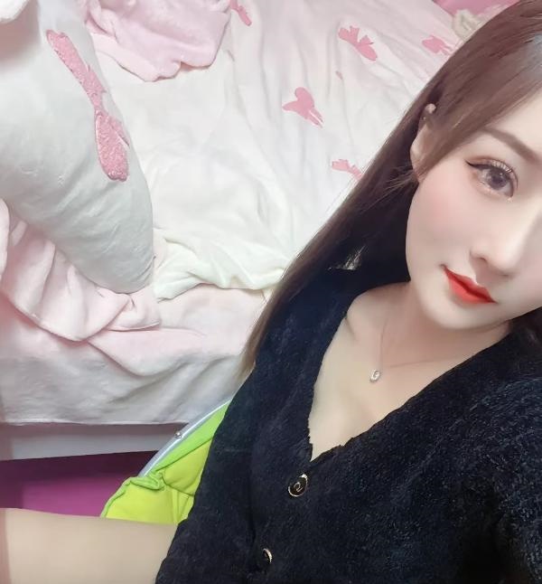 颜值服务美女