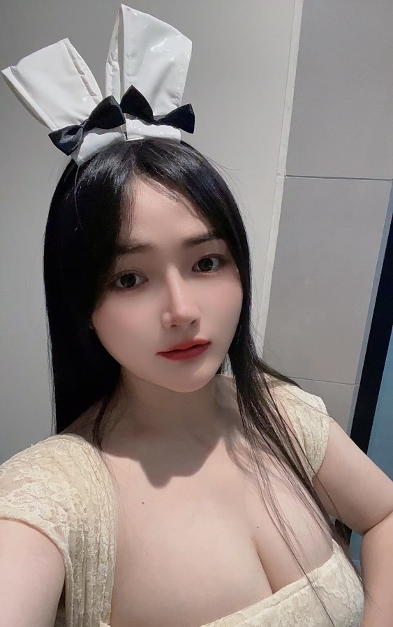 年轻小嫩妹