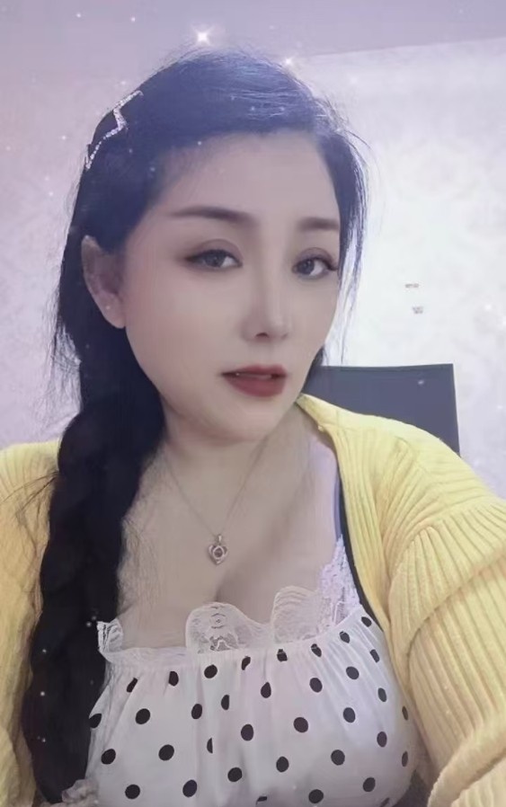 黄岛巨乳少妇
