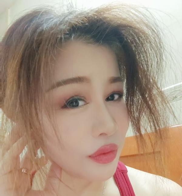 布吉大胸微微