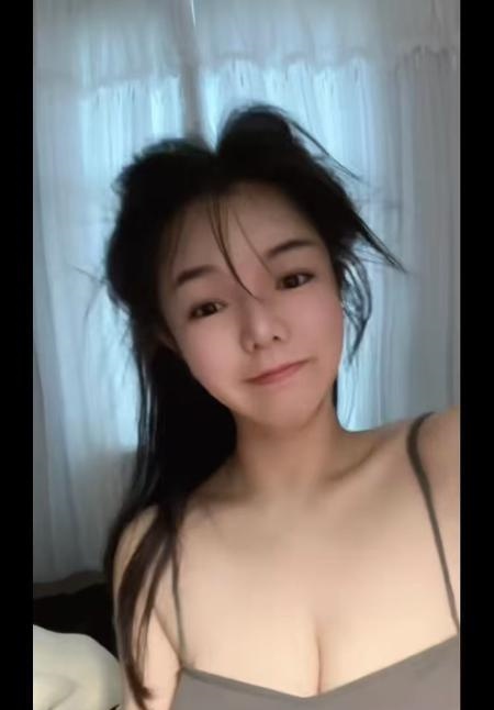 南城童颜巨乳爱妃