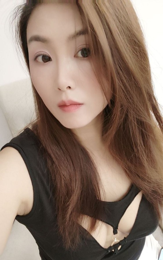 拱北YY舌精灵女王