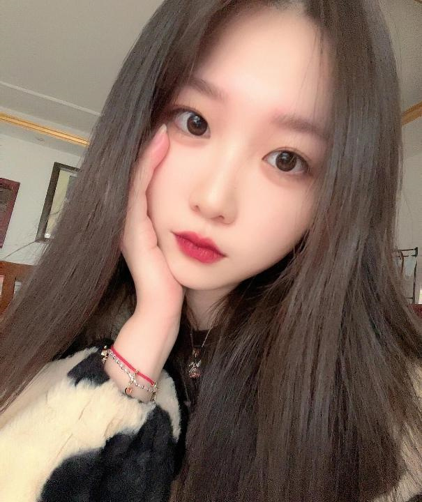青春可爱娇小型妹妹